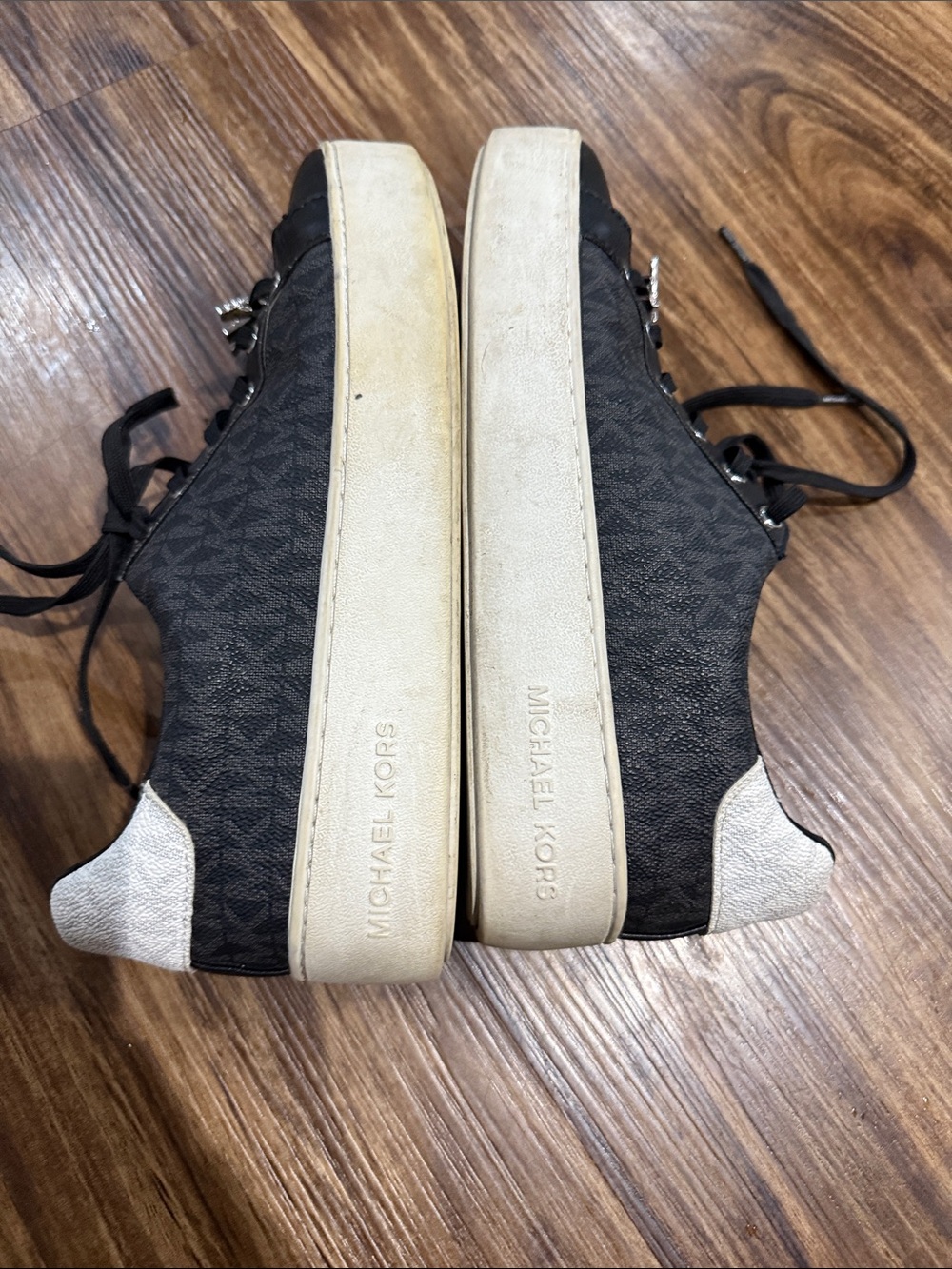 Michael Kors Black Leather & Monogram Logo Lace-Up Sneakers - Picture 5 of 6